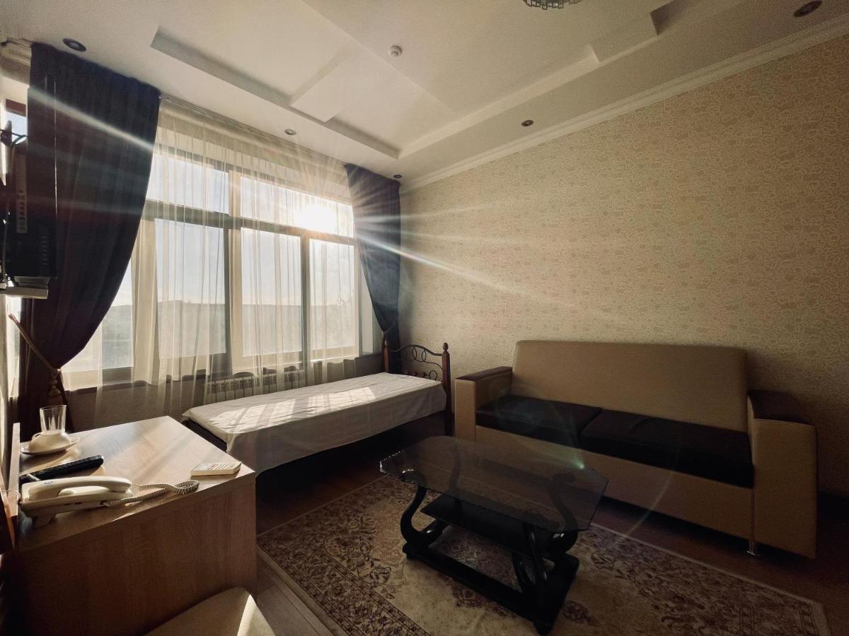 Достык Hotel Kyzylorda Exterior foto